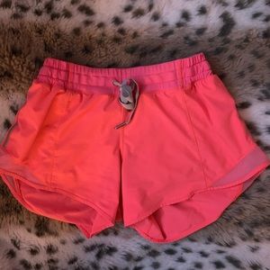 Lululemon hotty hot shorts pink/orange